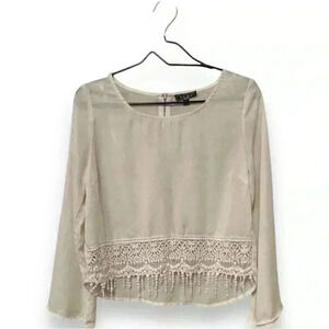 TCEC Long Bell Sleeves Cream Blouse with Lace/Fringe Detail 1/4 zip closure Back